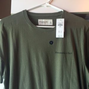 Abercrombie & Fitch soft green large